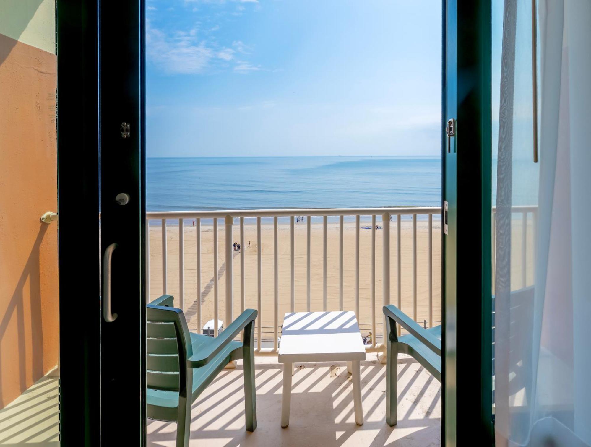 Holiday Inn & Suites Virginia Beach - North Beach By Ihg Eksteriør billede